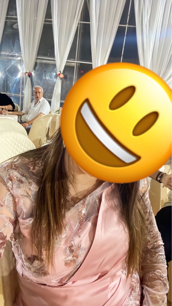 Je vends ma robe soirés portée une seule fois❤️❤️😍