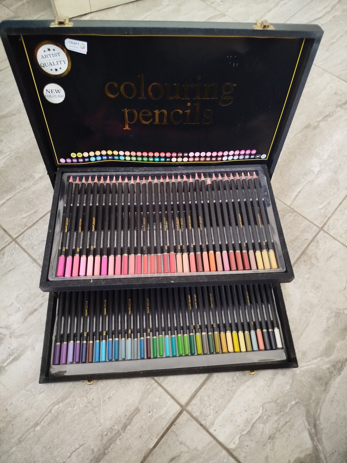 Pack crayons 72