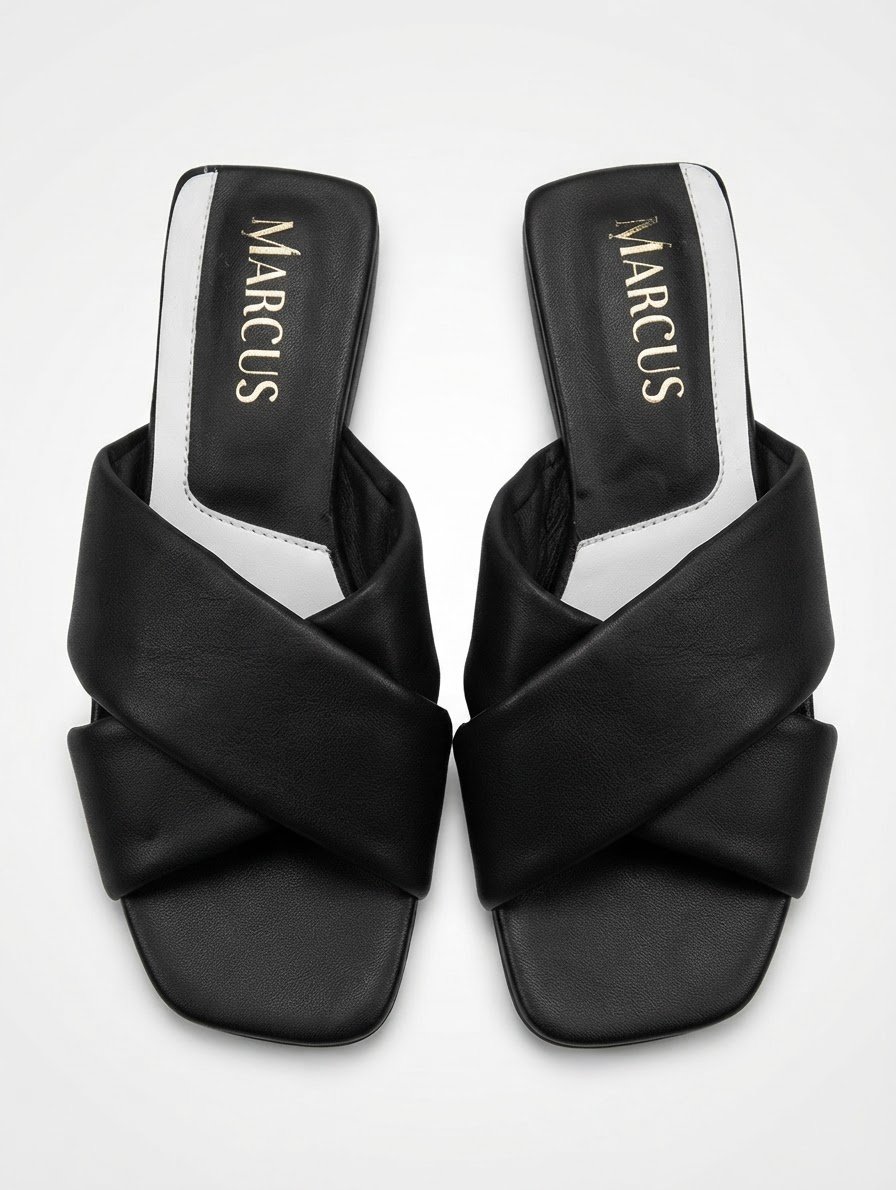 Claquettes marque marcus pointure 38  mais tlbs 37 akther  mt3 se9 dh3ifa