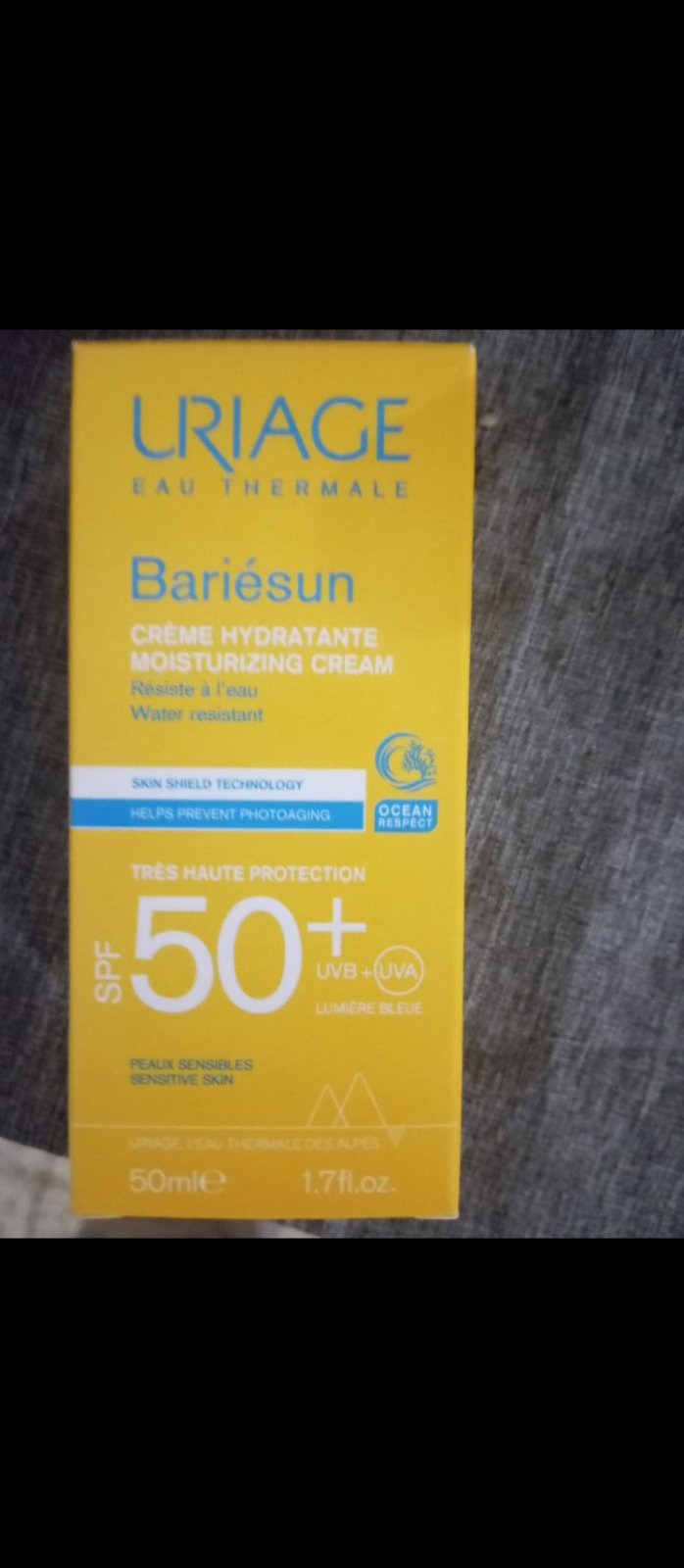 Crème hydratante marque Uruage haute protection, résiste à l'eau spf 50+