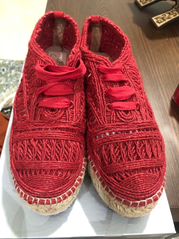 Chaussure rouge pointure 40