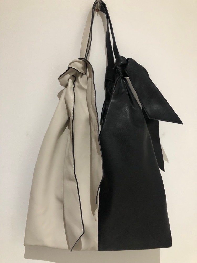 Sac mango blanc et noir 