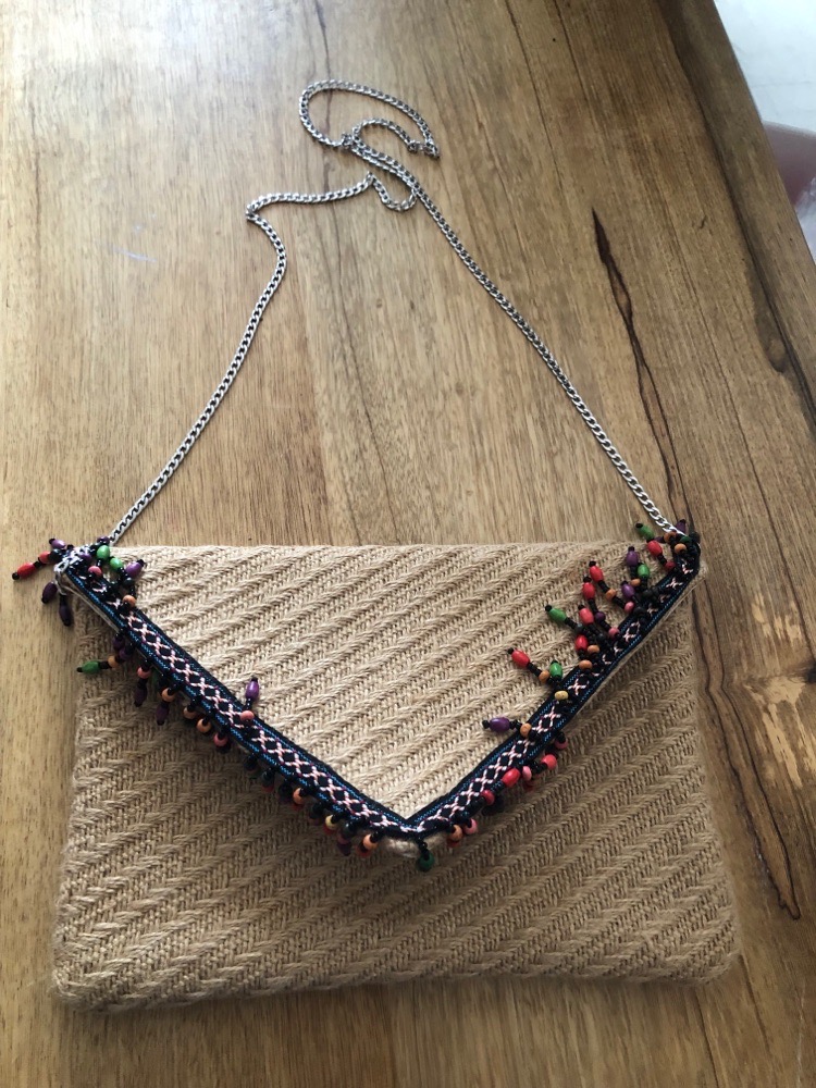 pochette beige 