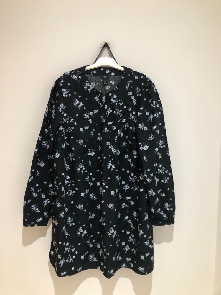 Robe lindex imprime noir bleu 