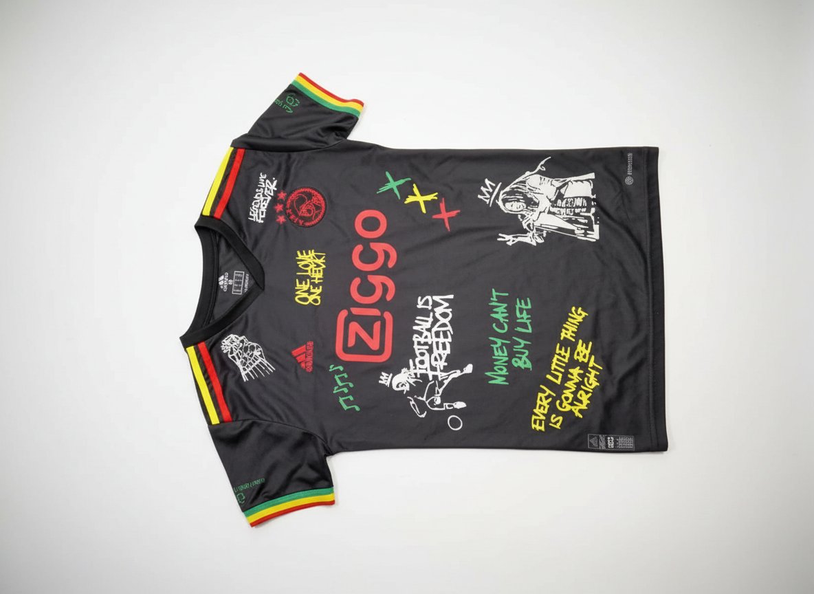 Maillot Ajax Amsterdam Adidas édition spéciale Bob Marley – Ziggo – 