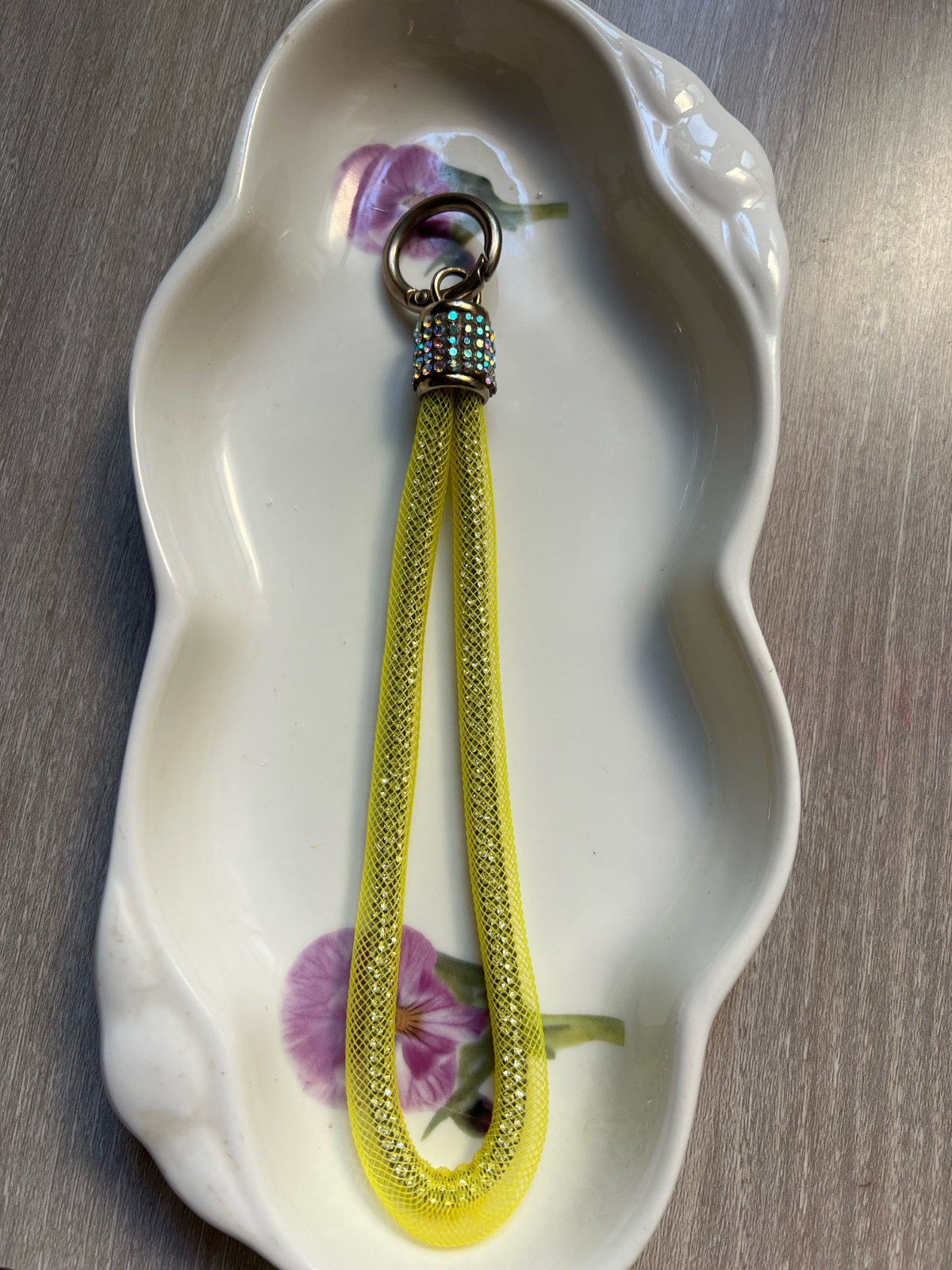 🎀 Bow Phone Charms – Accessoires de téléphone faits main