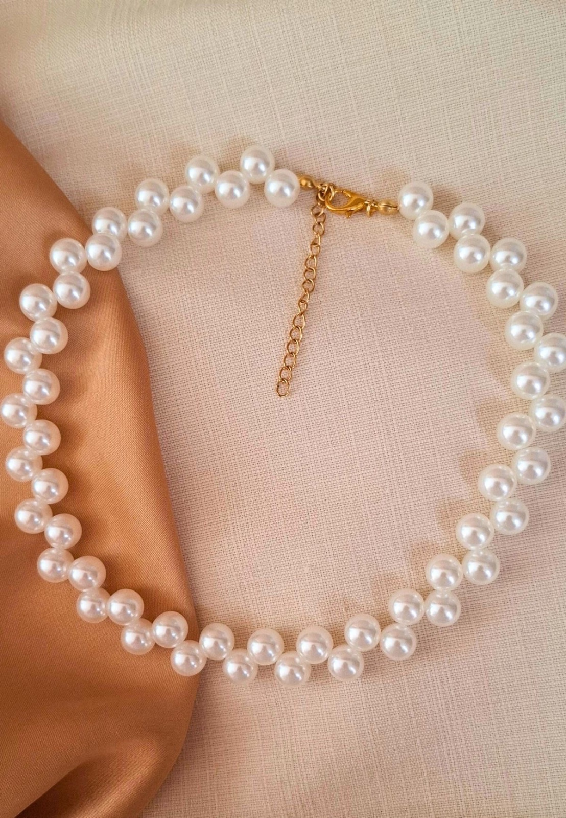 🤍Collier Blanc Élégant & Intemporel