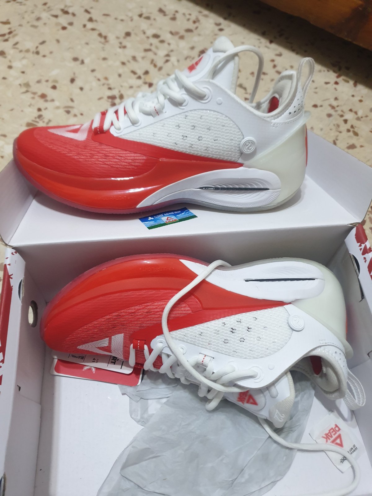 Chaussures de baskette ball wiggins infinity peak
