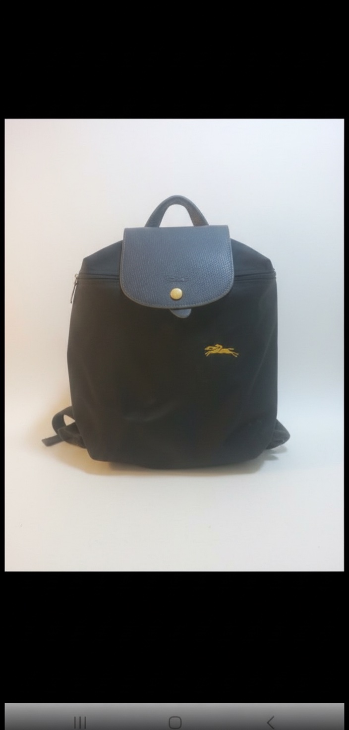 Sac a dos de la marque Longchamps jdid 