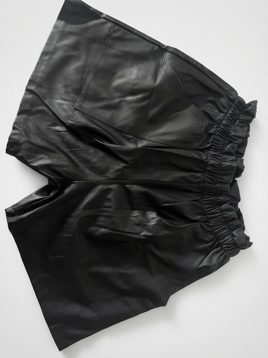 Short Cuir taille M Kiabi