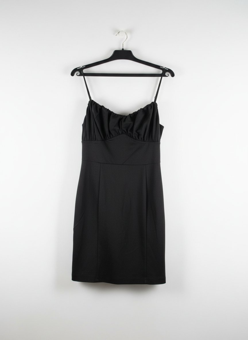 Robe noir mango jamais porté 