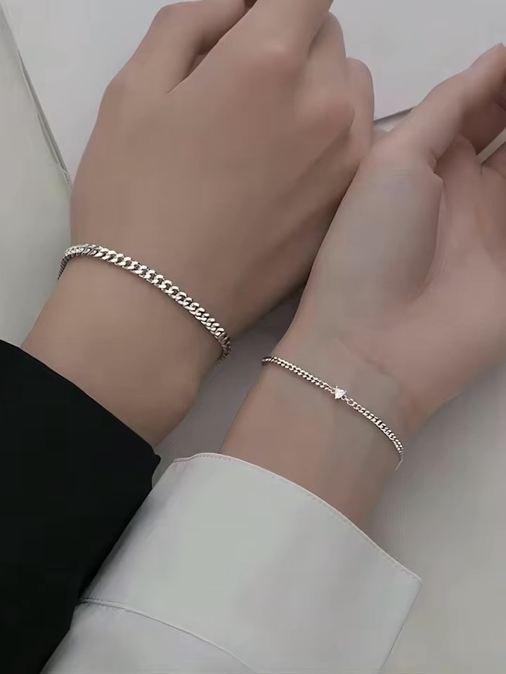Ensemble de 2 bracelets chaîne en strass avec cœur 