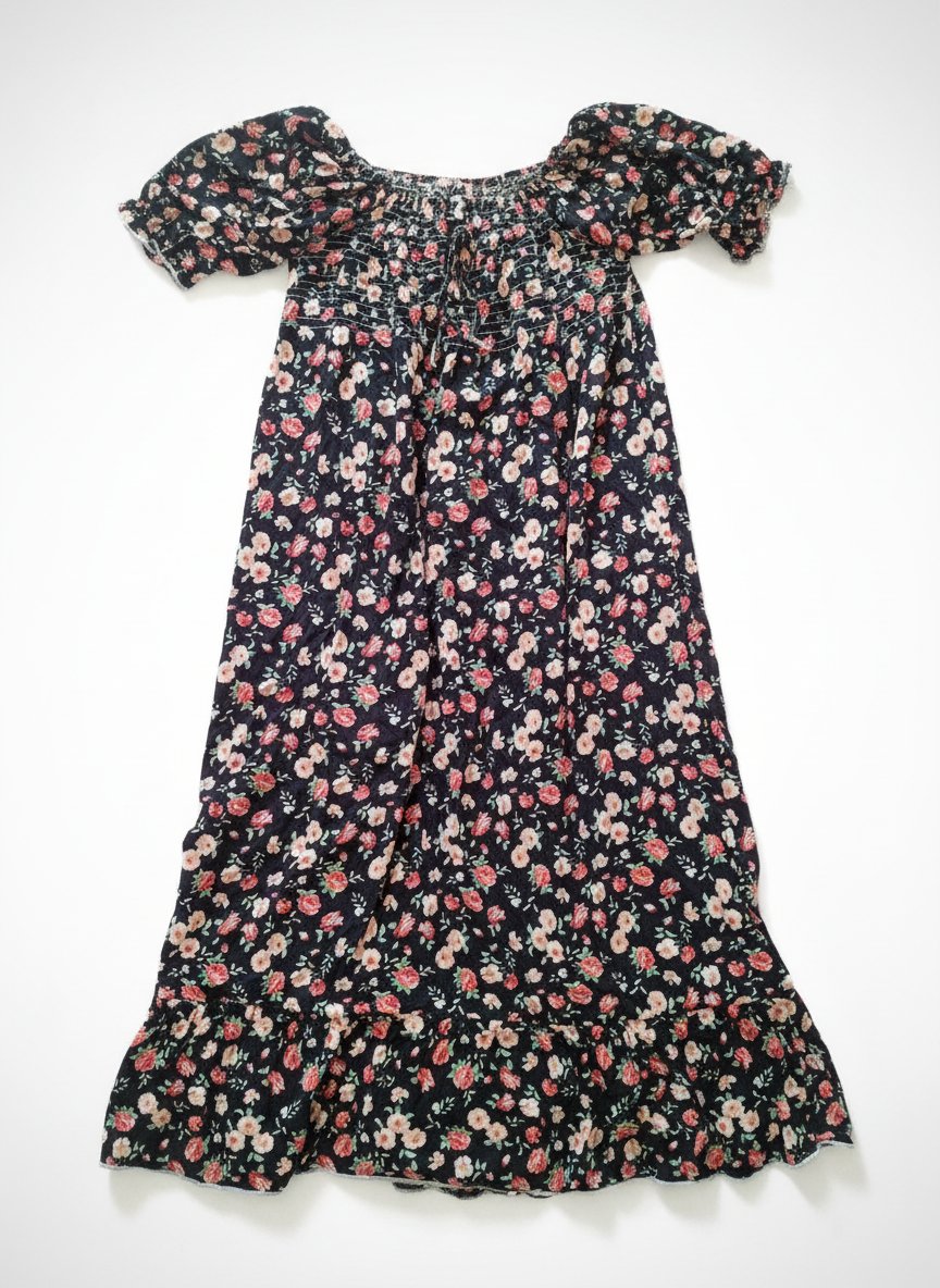 Robe noir fleurie 
