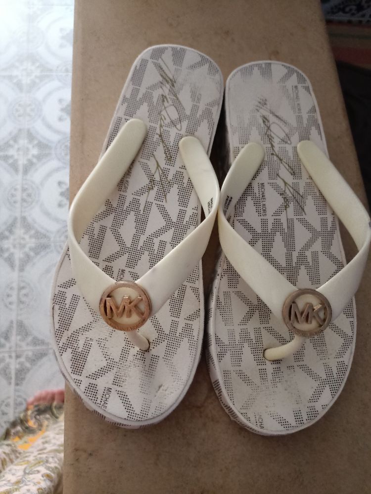 flip flop MK