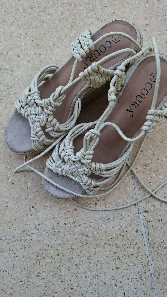 Compensées avec lacets