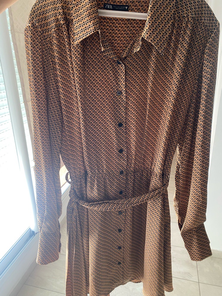 Une robe chemise zara neuve 