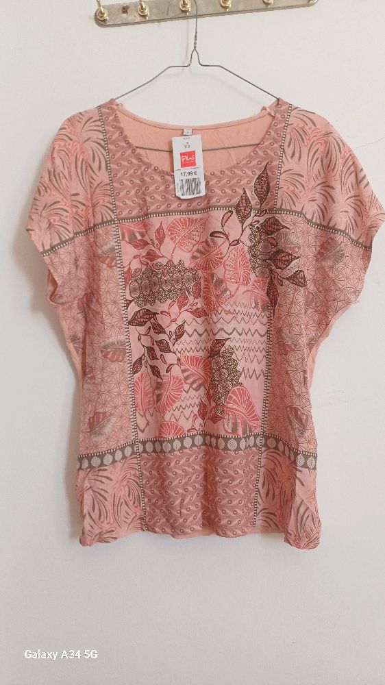 TSHIRT NEUF ROSE 🌸🧜🏻‍♀️