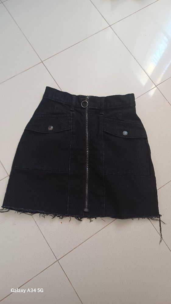 🖤💣💥Mini-jupe BERSHKA en jean noir 💥💣🖤
