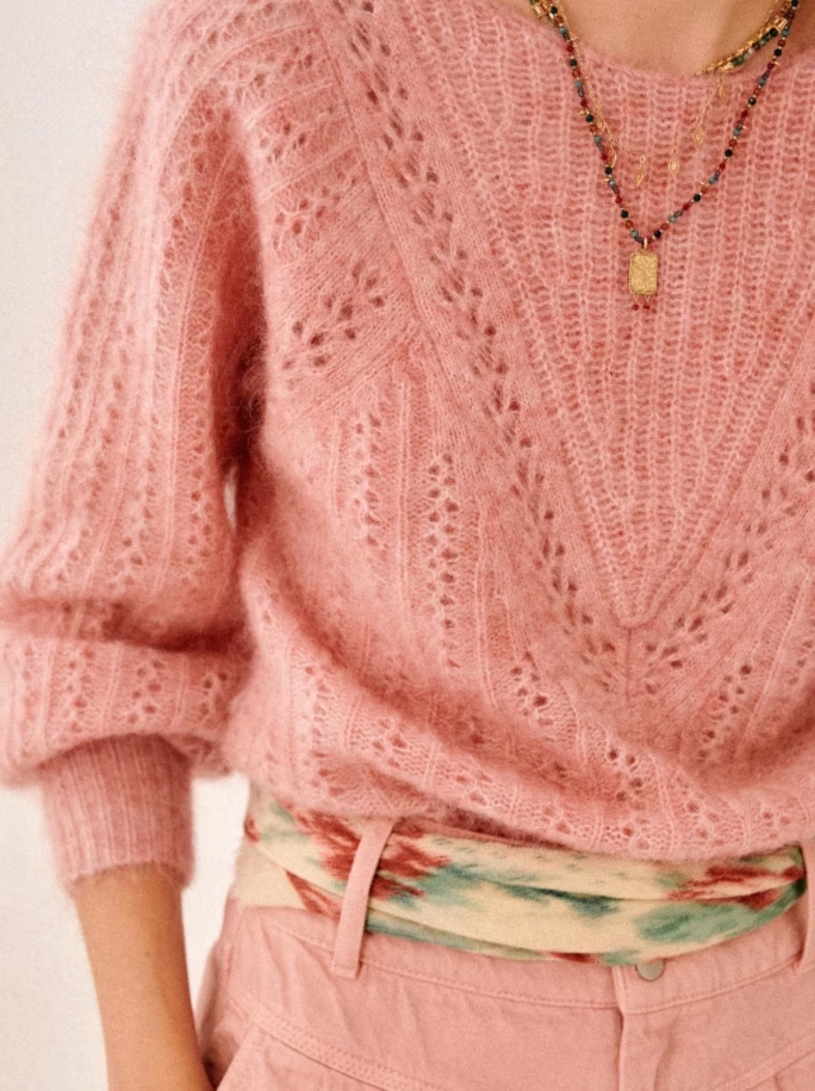 Pull en rose bb