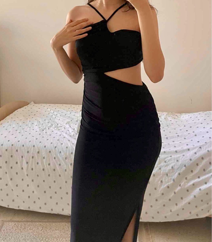 Robe noir moulante