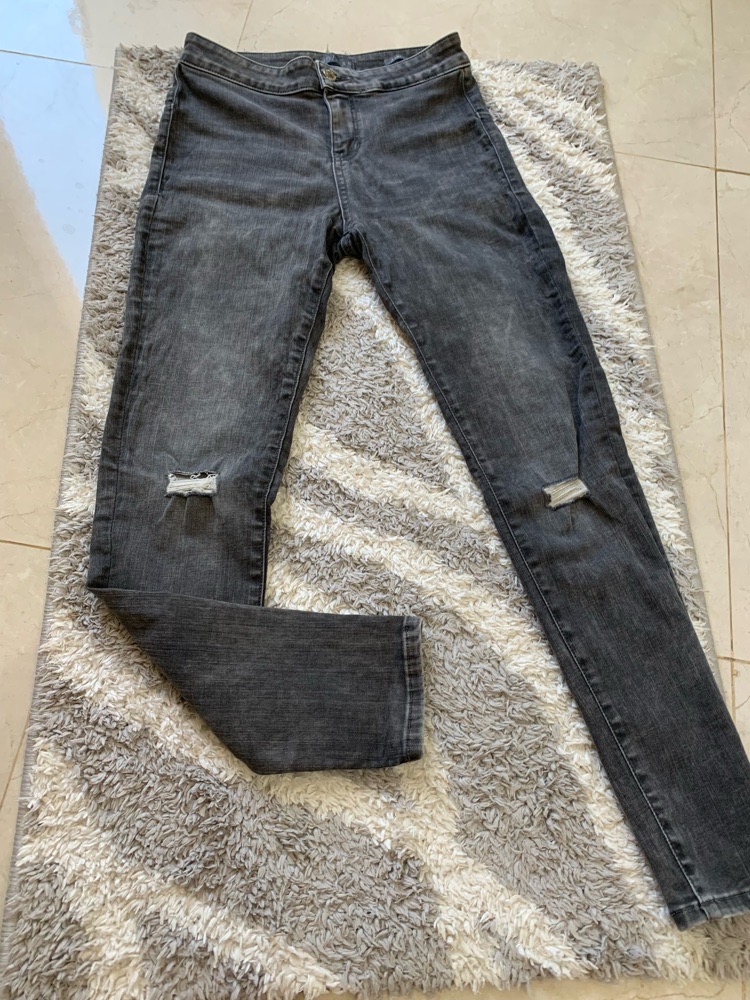 Jean gris guess