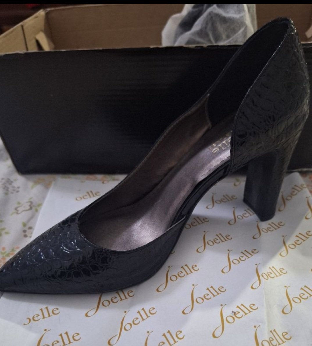 Escarpins neuves porté une seule fois 