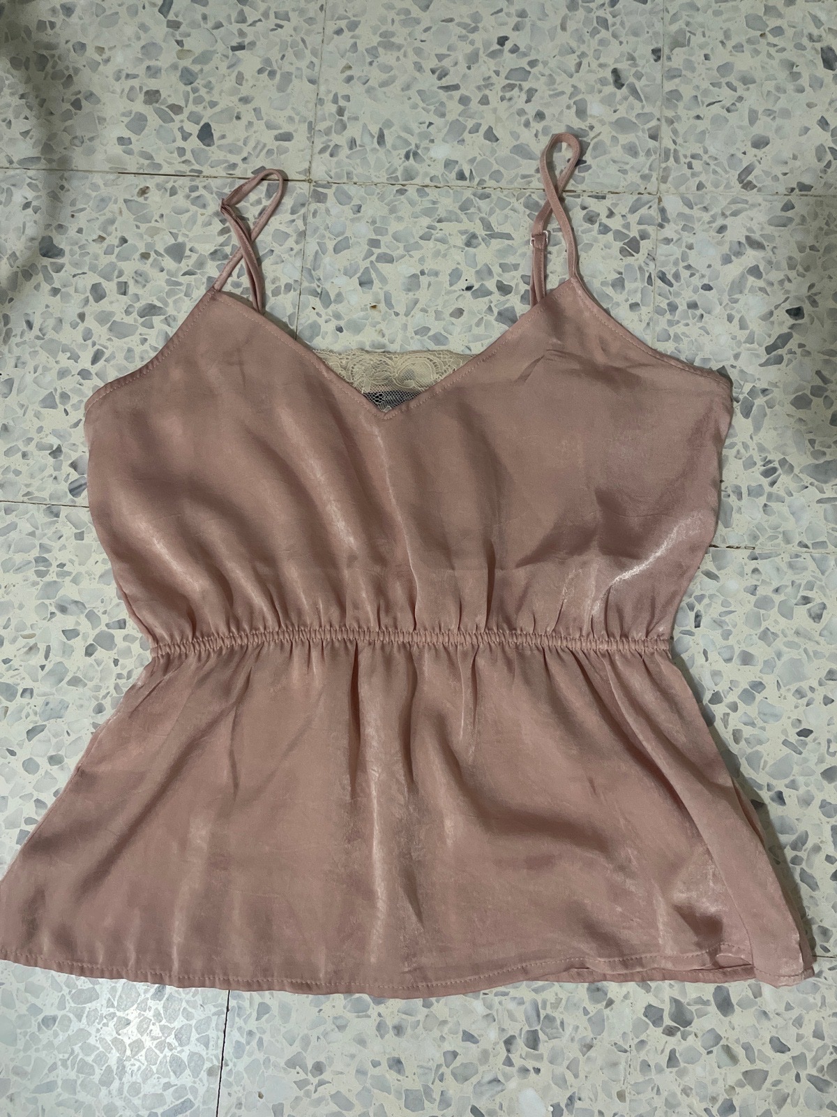 Haut d'été en rose bébé