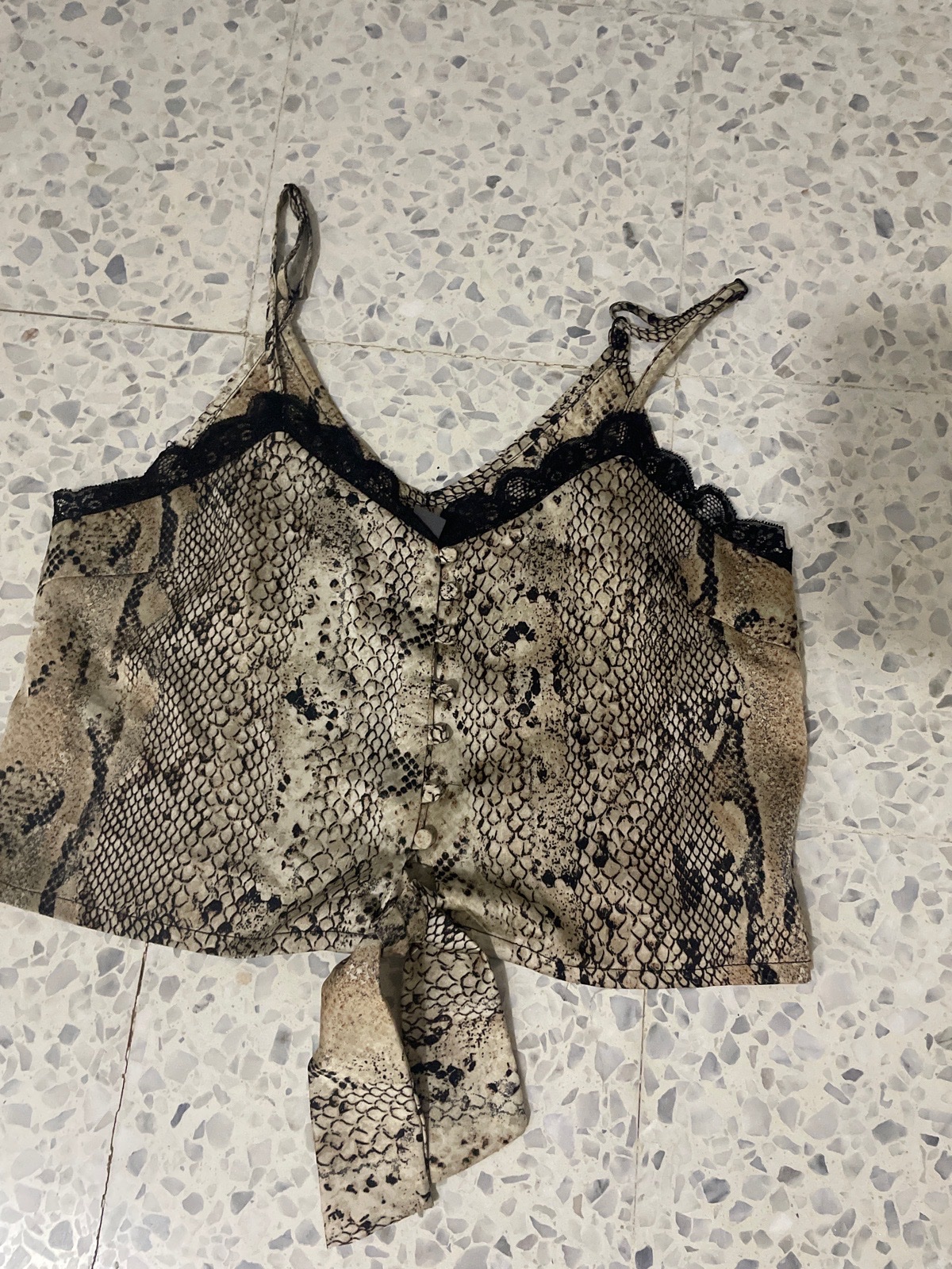 Haut d'été deja le short et le jupe sur mon compte dabchoucha