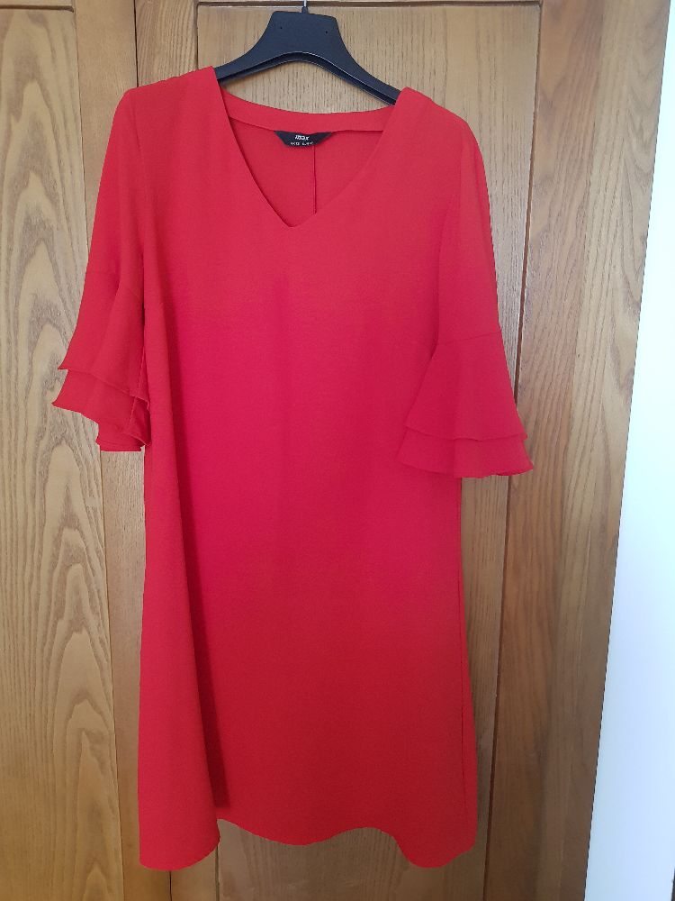 Robe en crêpe rouge taille 38c