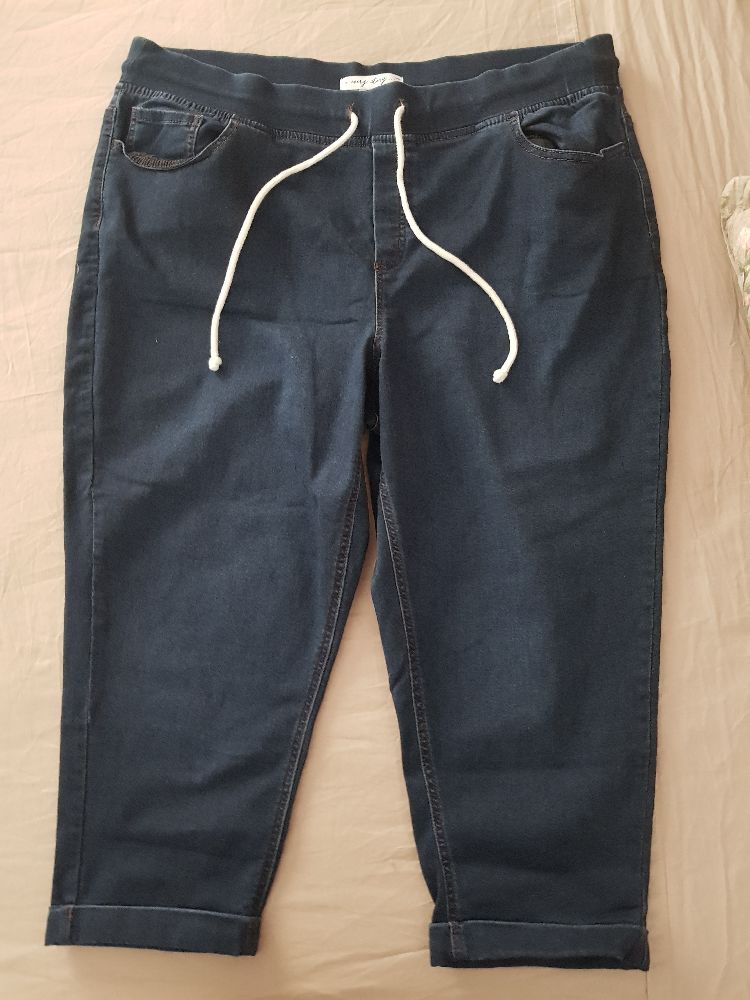 Pantacourt femme en jean elastiqué grande taille 