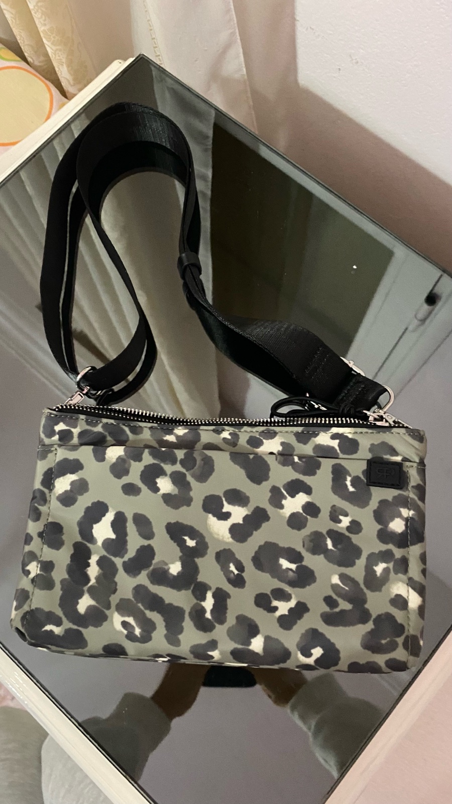 Sac bandouliére de la marque parfois imprimé léopard en nylon 