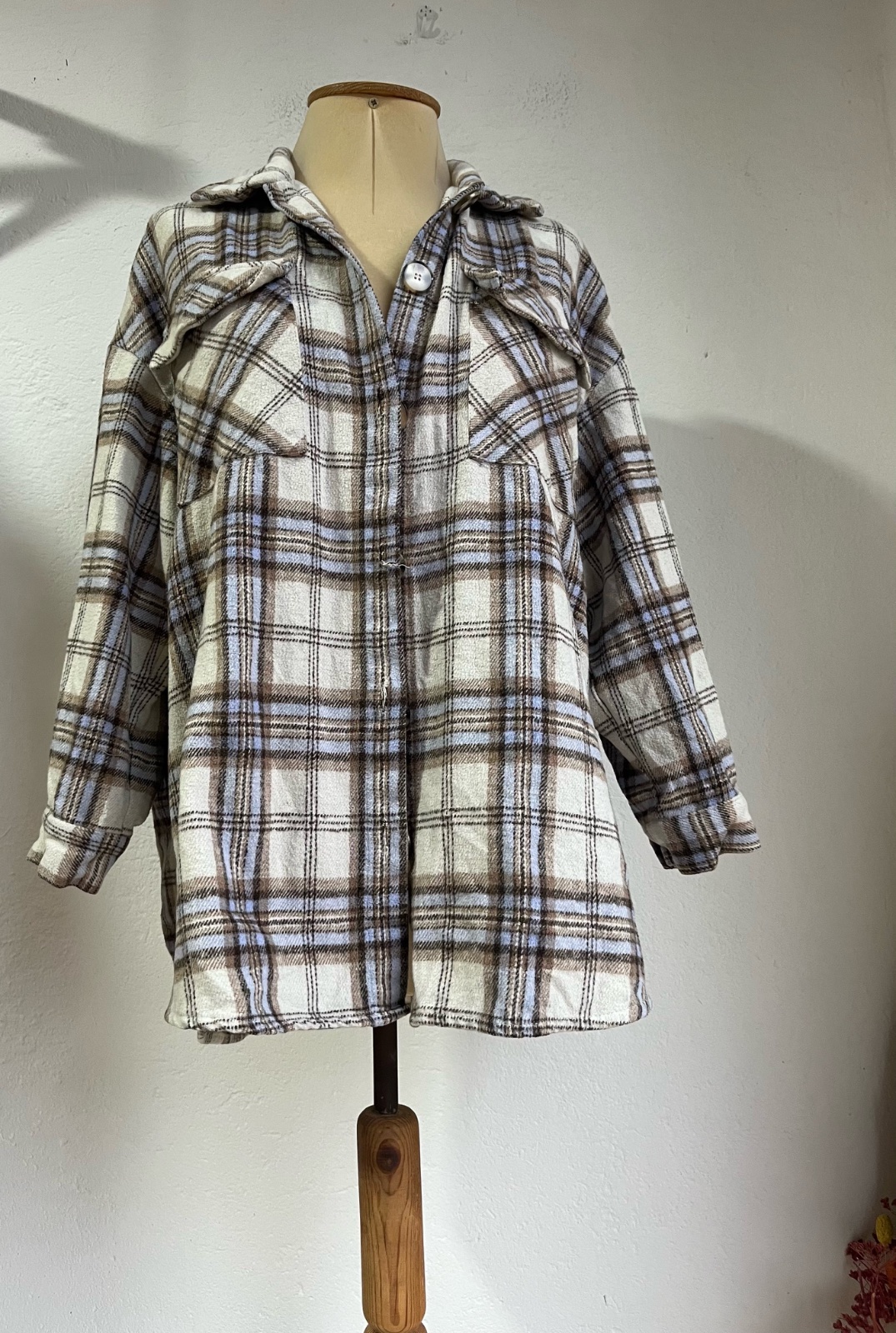 Sur chemise shein taille xs tlabes jusqu'à la taille L 