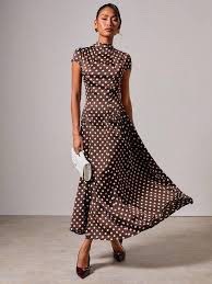 Robe Shein neuve avec etiquette taille M 