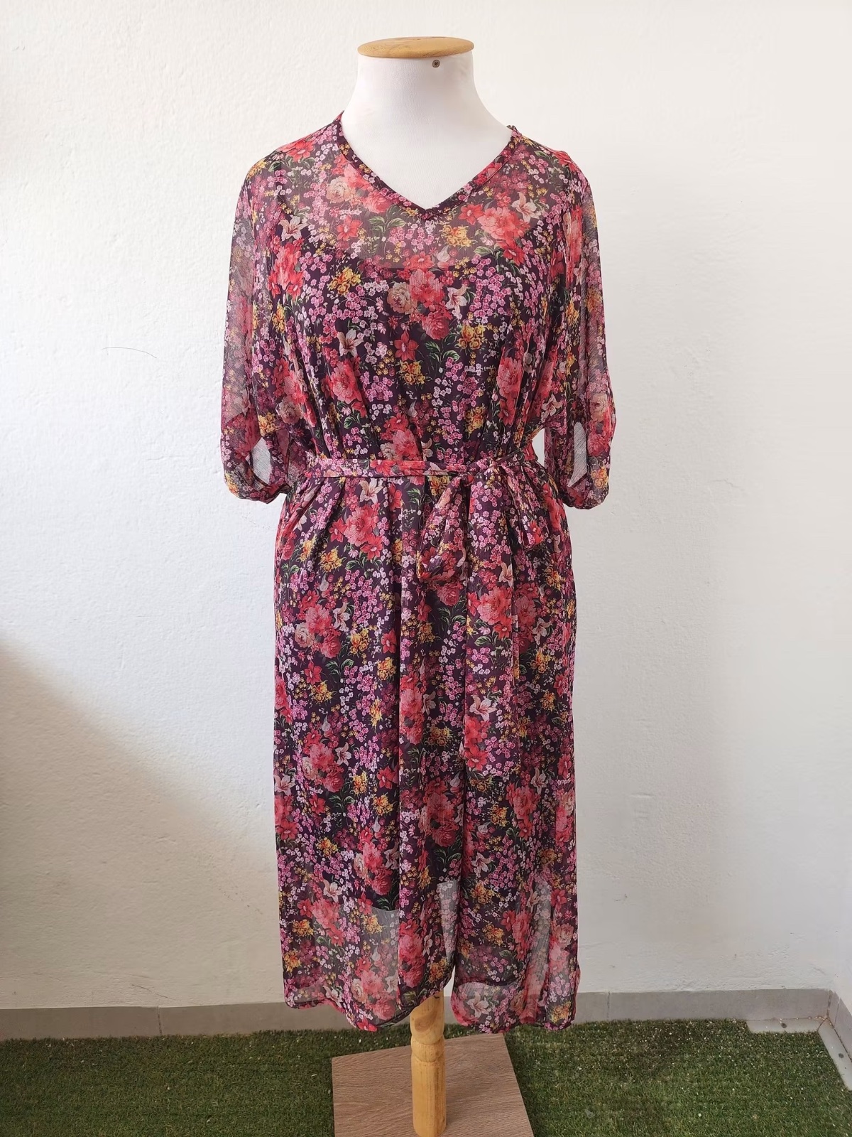 Robe fleurie taille 40/42/44