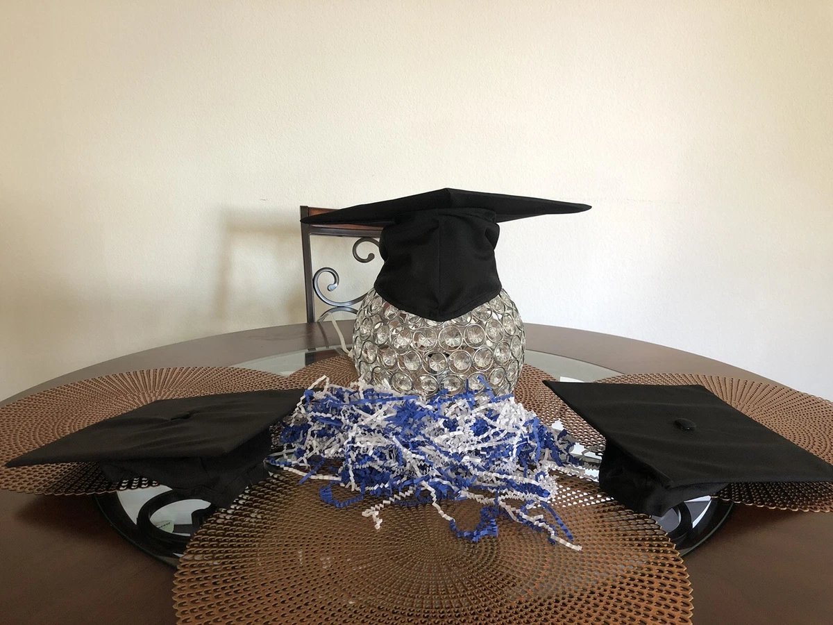 Chapeau des diplômes Oak Hall GreenWeaver noir est fabriqué aux États-Unis