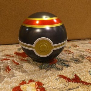 POKÉMON POKE BALL de collection  Luxury Ball (Luxe Ball) Pokémon