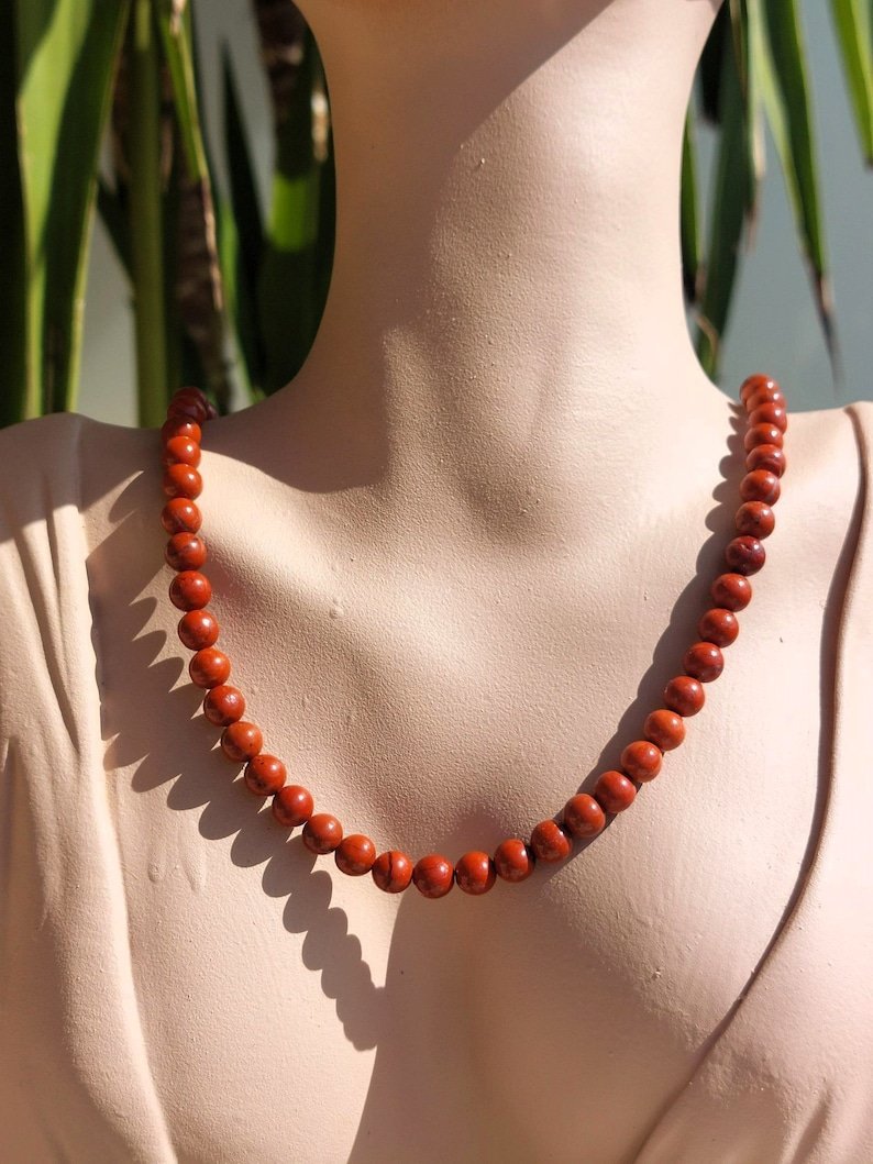 Collier importé authentique en jaspe naturel
