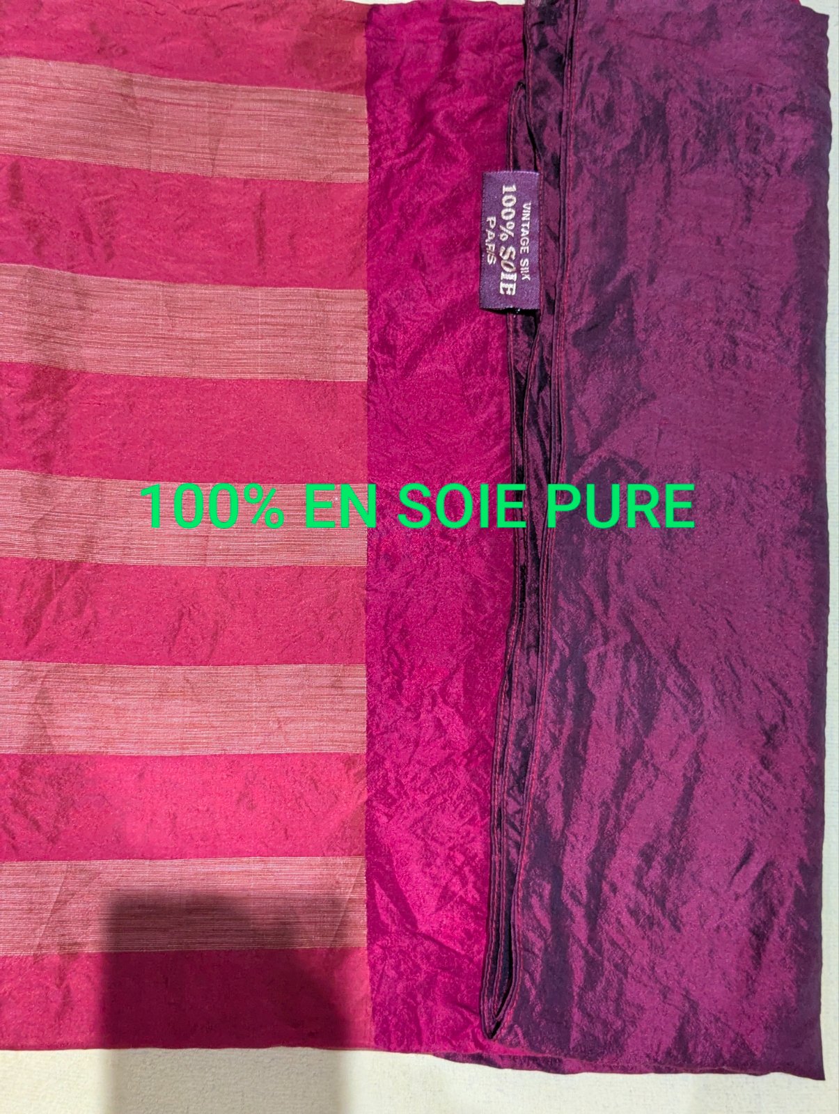 Très grande étole en pure soie utilisée peut être utilisée comme châle ou cache maillot 