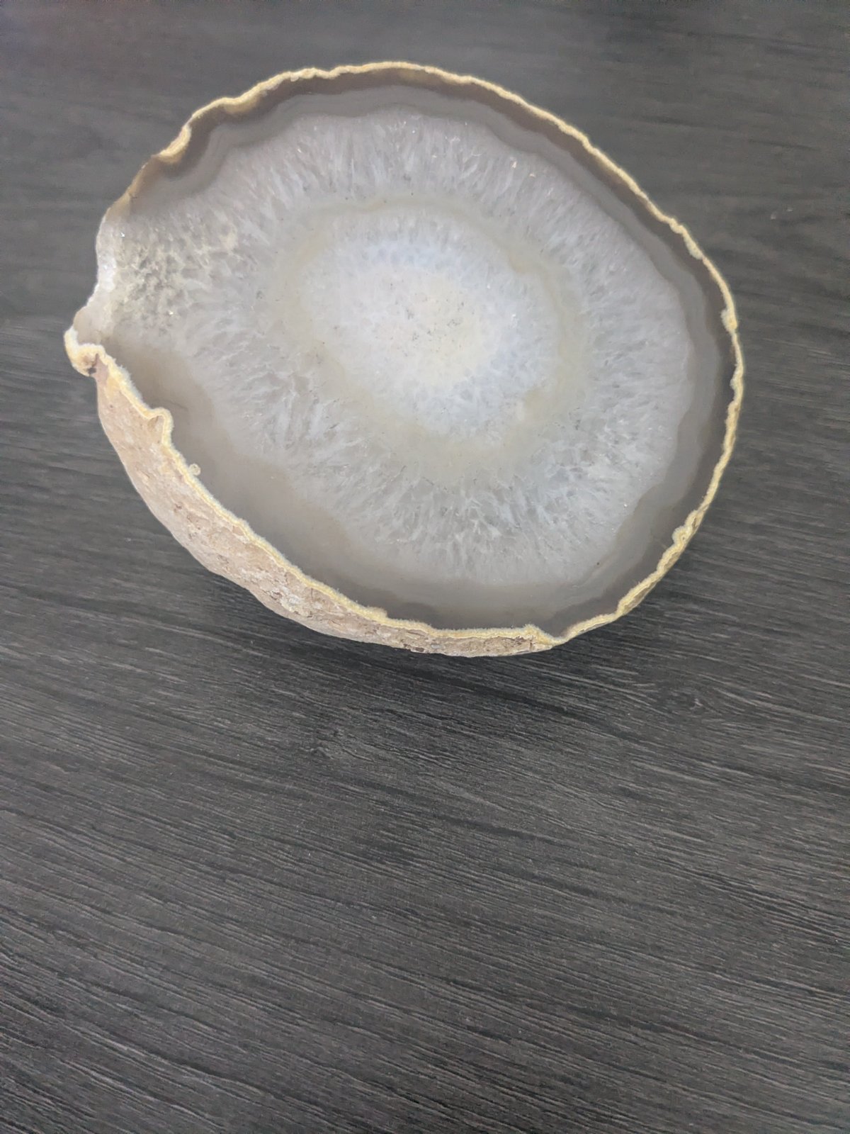 Très belle agate flamboyante d'origine canadienne 