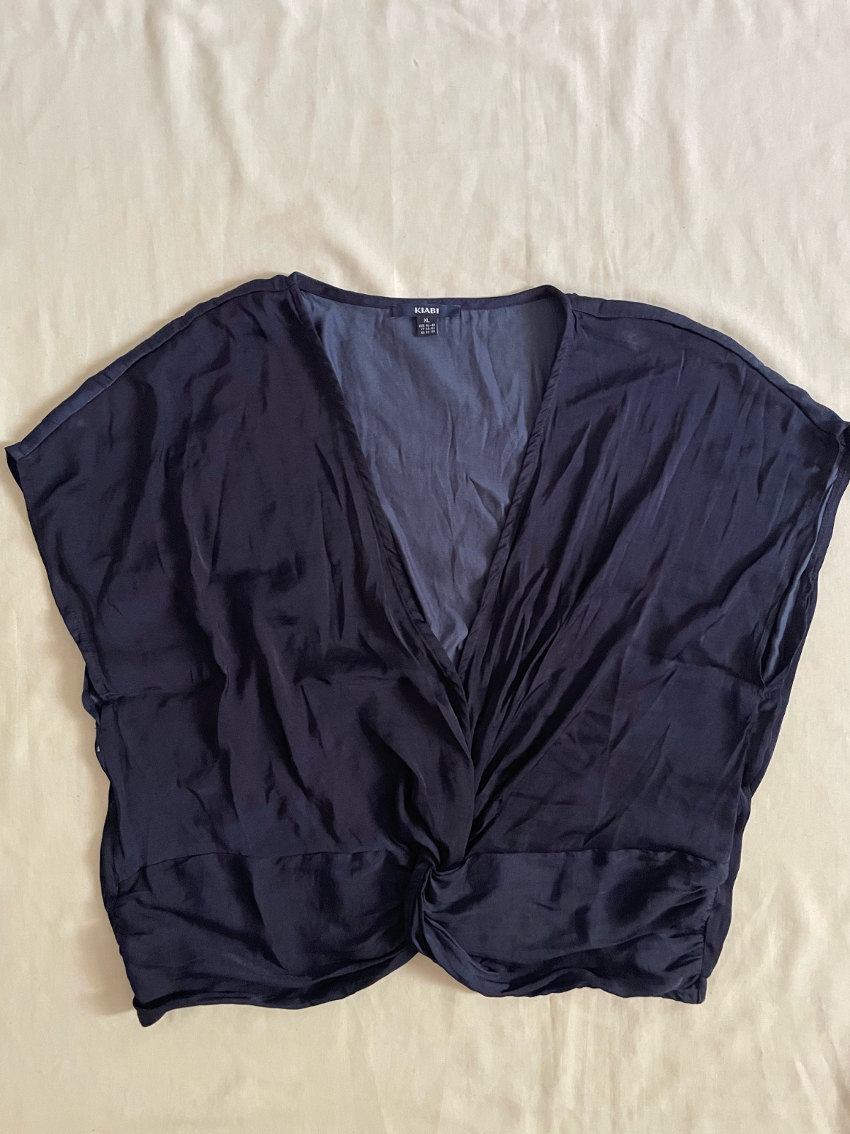 Haut twist nœud col V bleu marine — taille XL — jamais porté