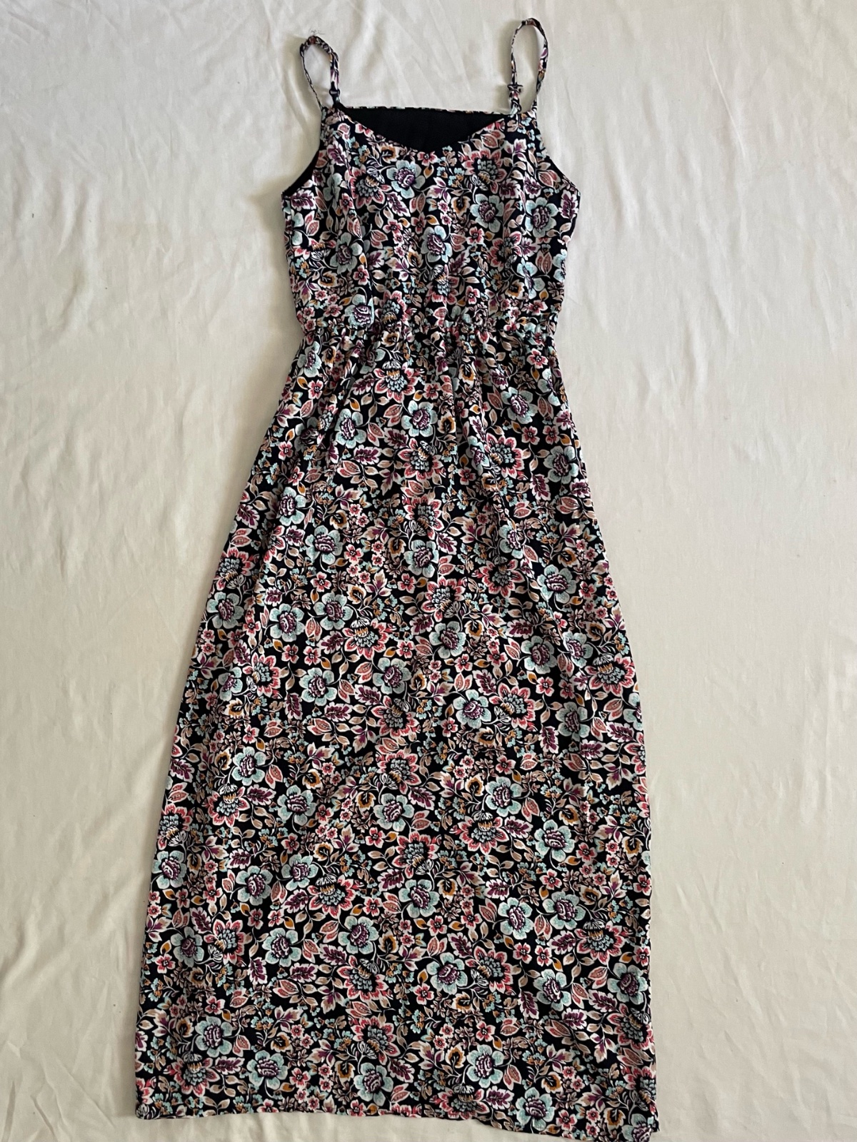 Robe tres tendance fleuri 