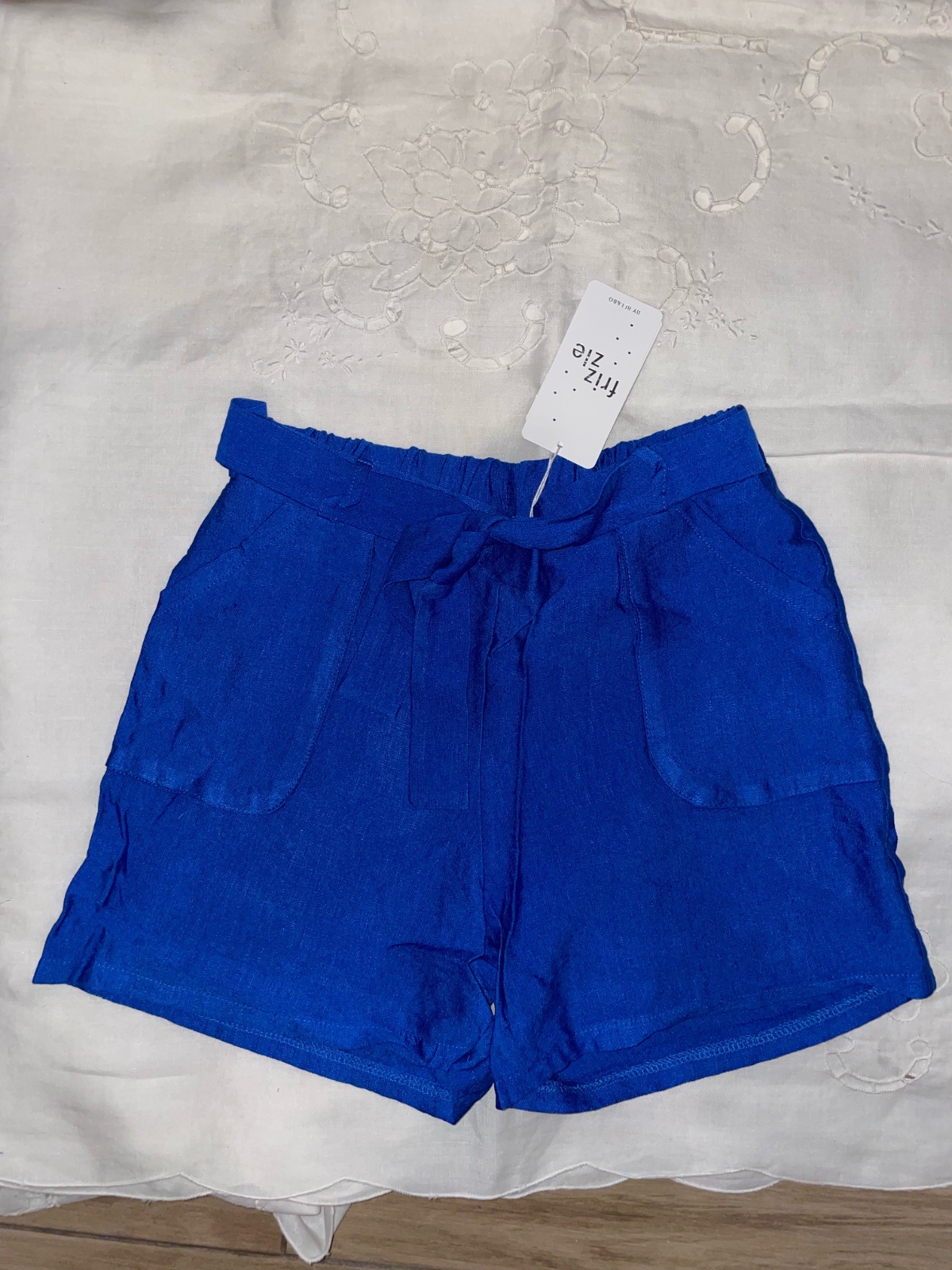 Short fille bleu roi avec ceinture nœud Frizé by Belbo neuf avec étiquette