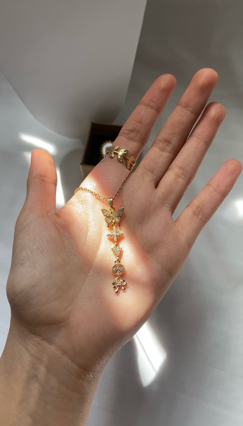 Collier papillons 