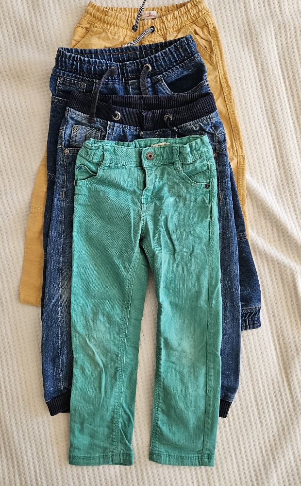 Lot de 4 pantalons taille 3 ans