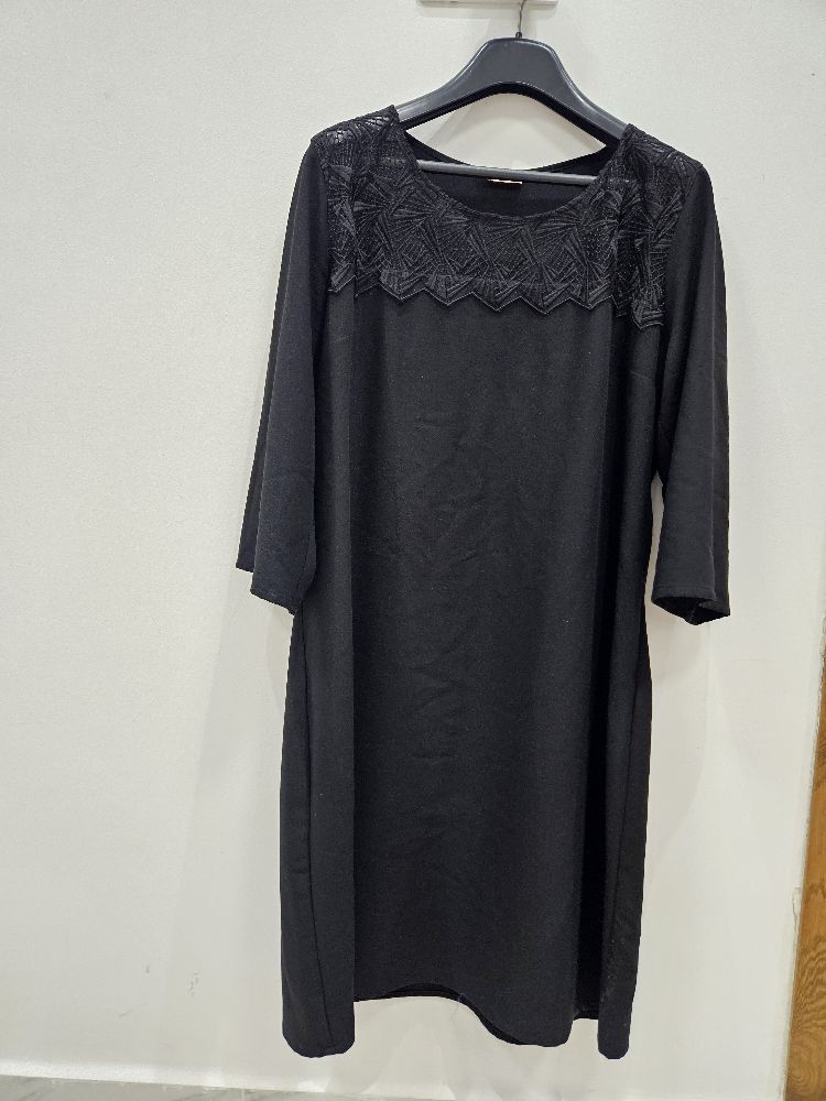 Robe noire taille 3xl  jasmin by Sasio 