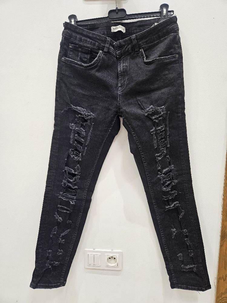 Pantalon jean Gris charbon déchiré taille 42 ZARA