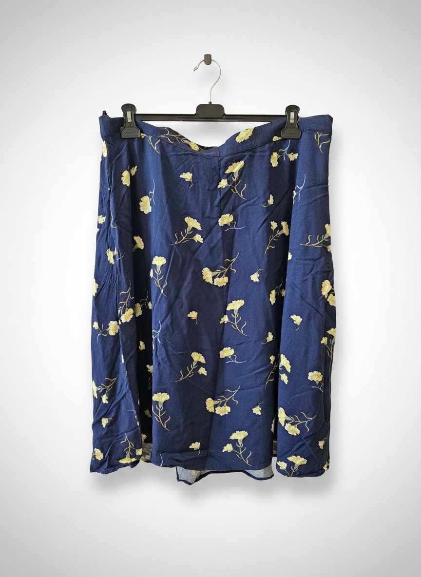 Jupe fleurie 🌼🧊 taille 50/52