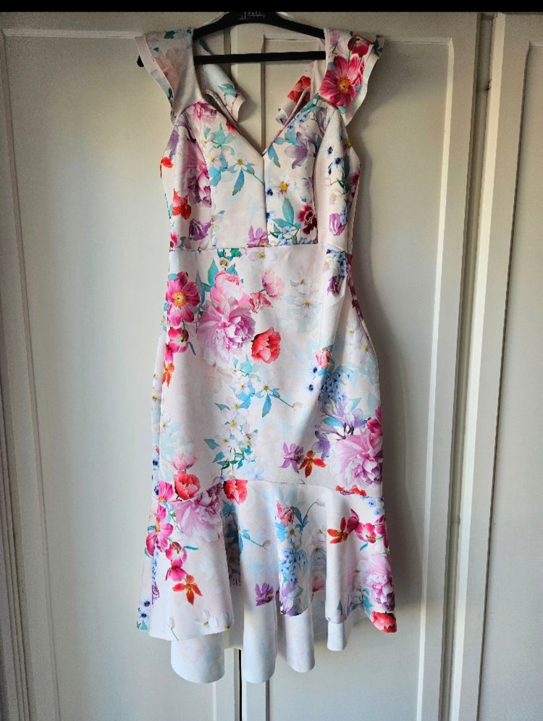 Robe fleurie taille 42 