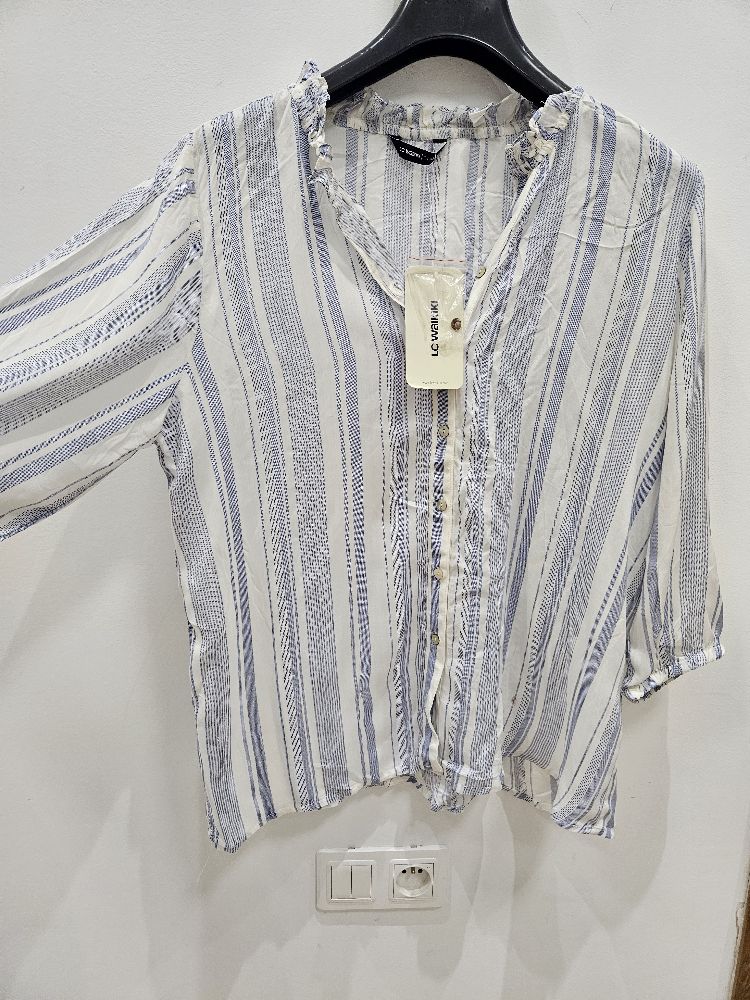 Chemisier rayures bleu et blanc taille 42 de la marque LC WAIKIKI