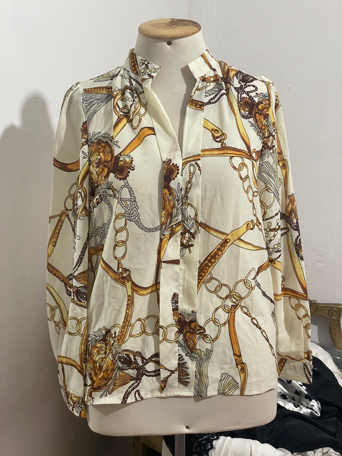 Chemise